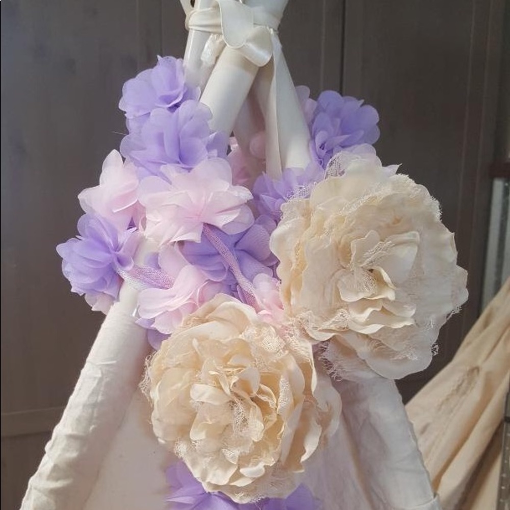 TeePee floral topper (pink:lavender:ivory)